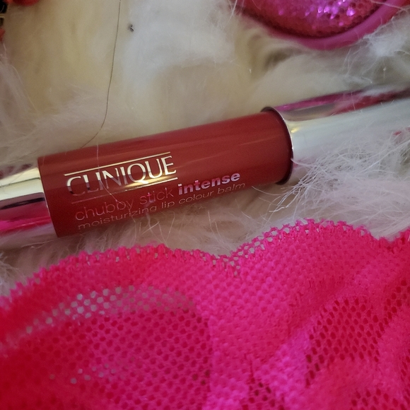 Pretty in Pink Make up Lot with Chubby Stick lip pencil. - Picture 4 of 4